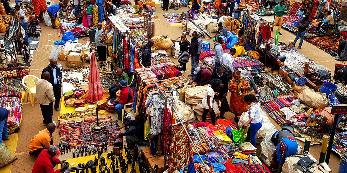 shopping toi market in kenya from instaglobalvisa